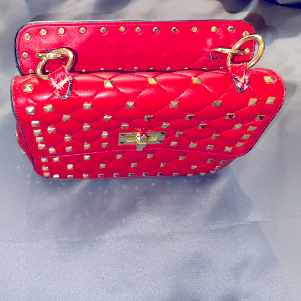 red side purse